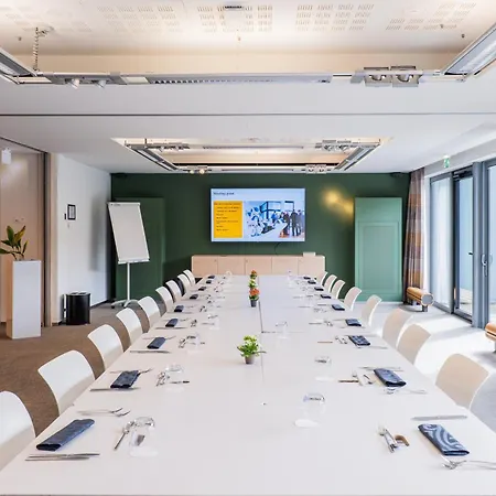 Voco Brussels North By Ihg Otel Vilvoorde